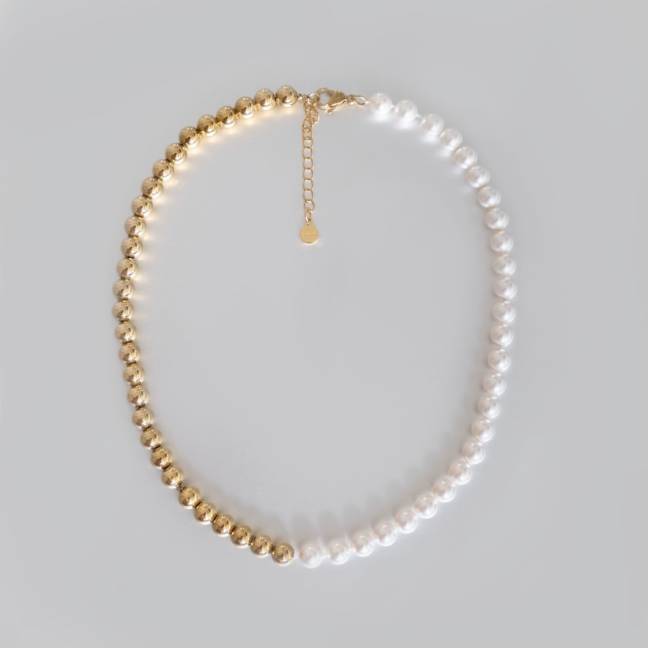 Aurora Orbs Pearl Necklace (Gold)