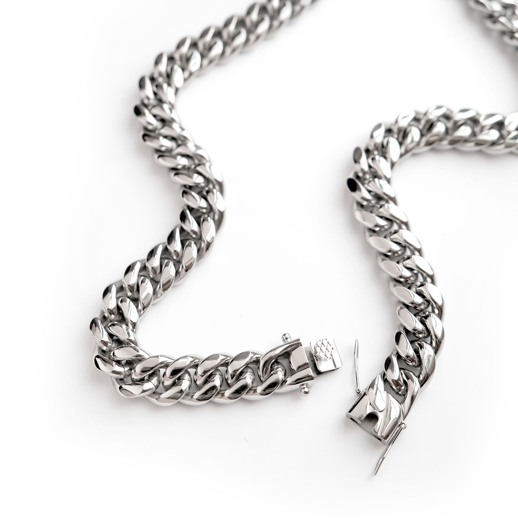 Cuban Silver Necklace - AELV.CO