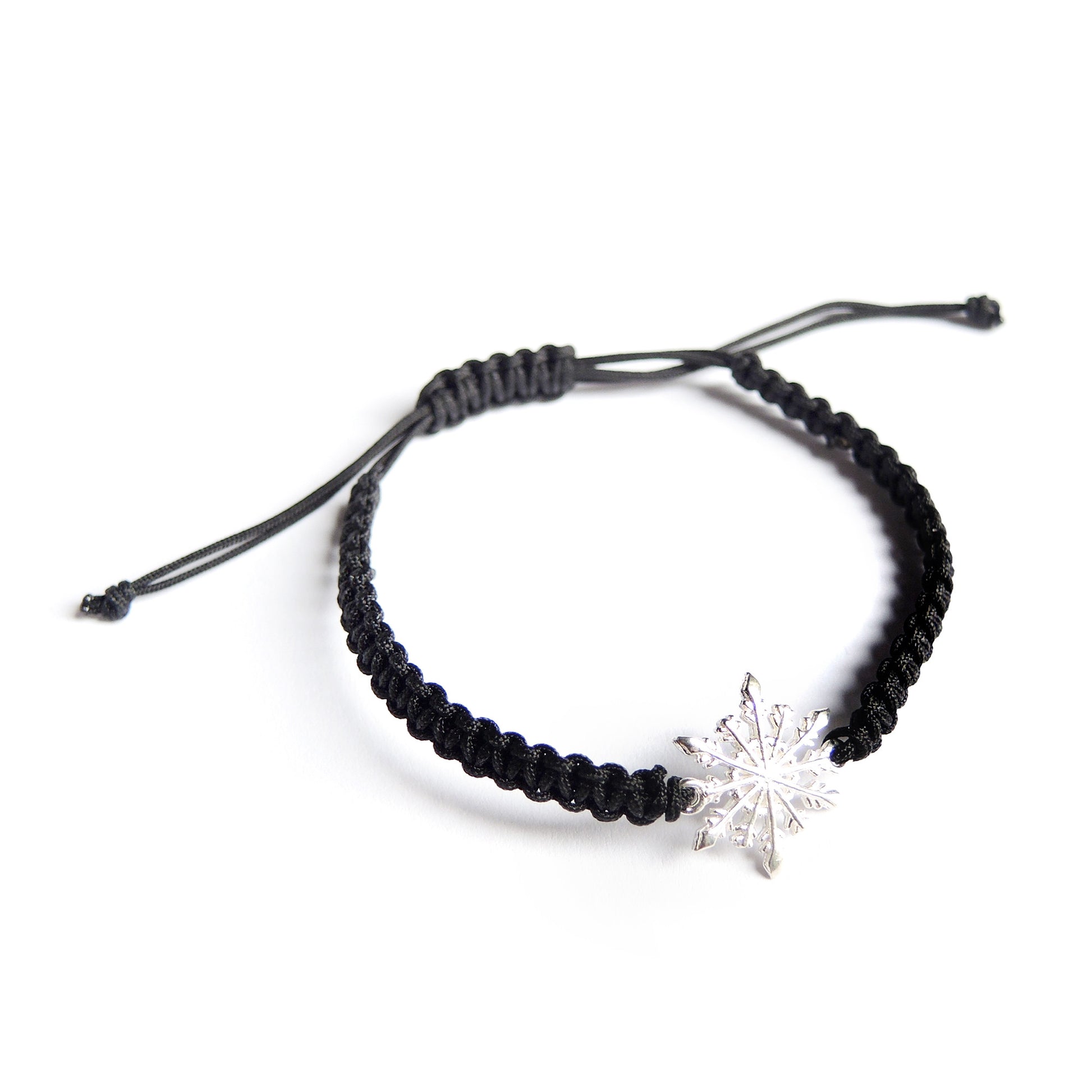 Snowflake Macrame Bracelet - Chainless Brain