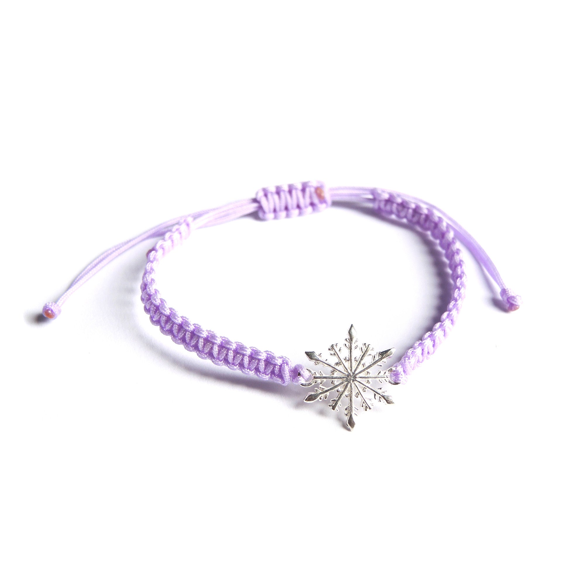 Snowflake Macrame Bracelet - Chainless Brain