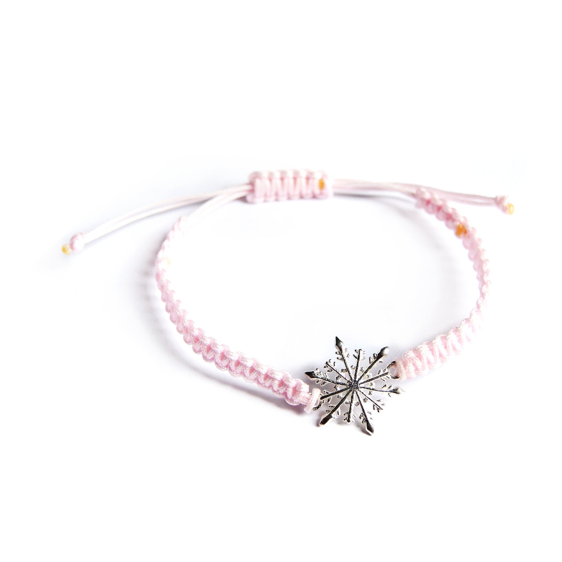 Snowflake Macrame Bracelet - Chainless Brain