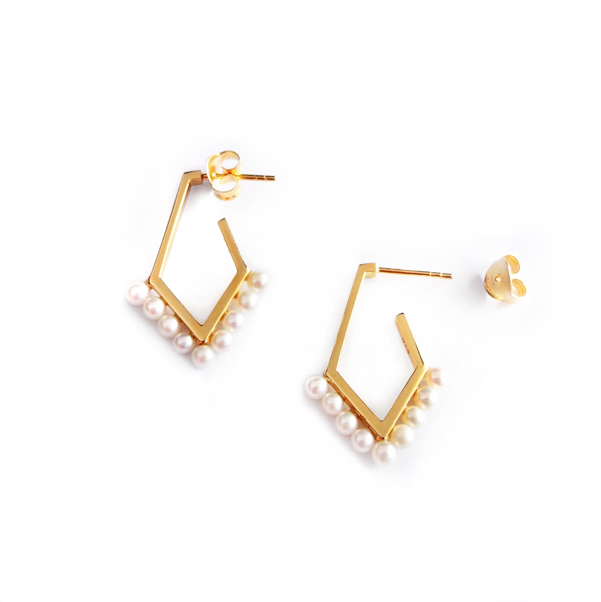 Pearls Earrings - Chainless Brain