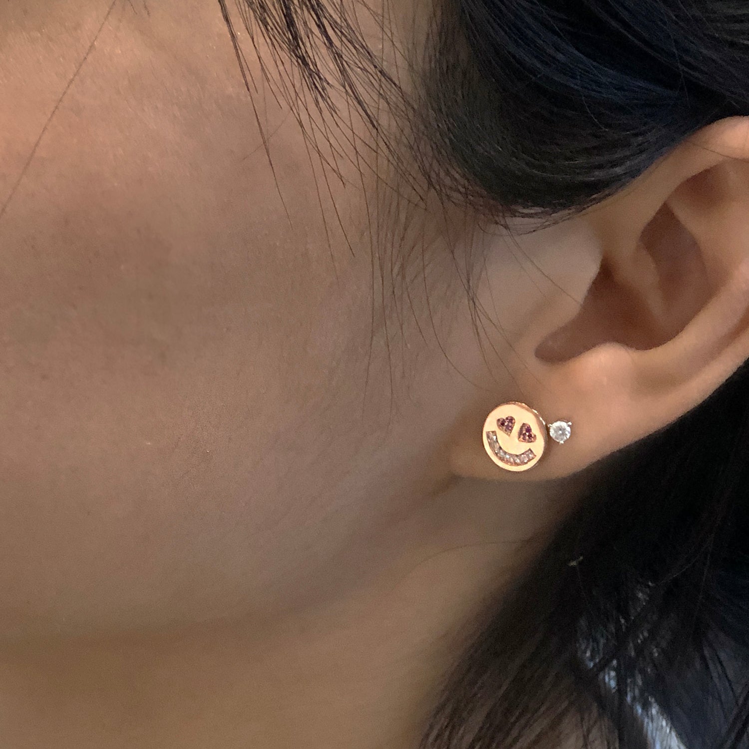 In Love Face Earrings (Pink) - AELV.CO