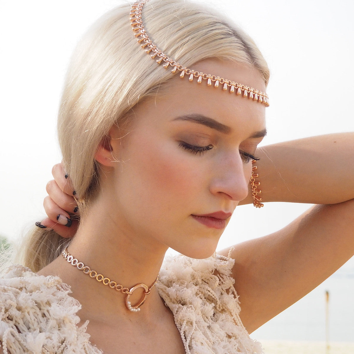 Choker Necklace - Chainless Brain