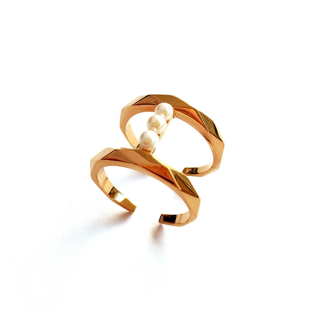 Pearls Bar Ring - Chainless Brain