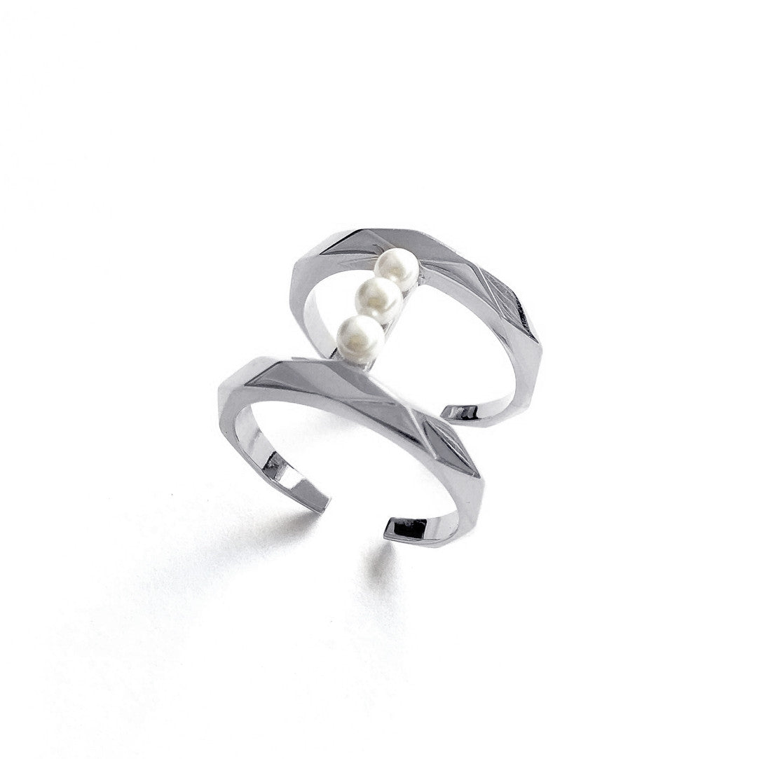 Pearls Bar Ring - Chainless Brain
