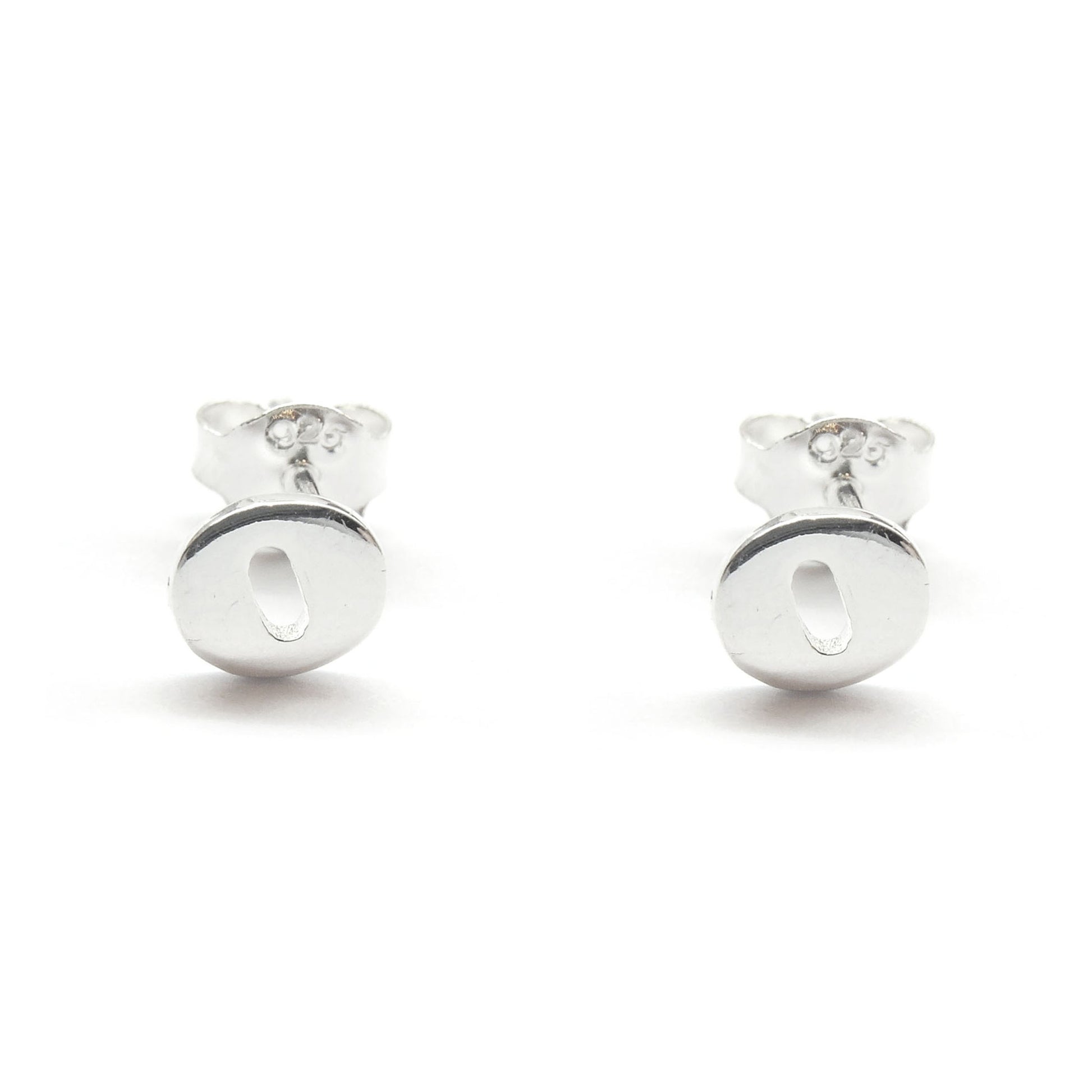Alphabet Earrings A - Z - Chainless Brain