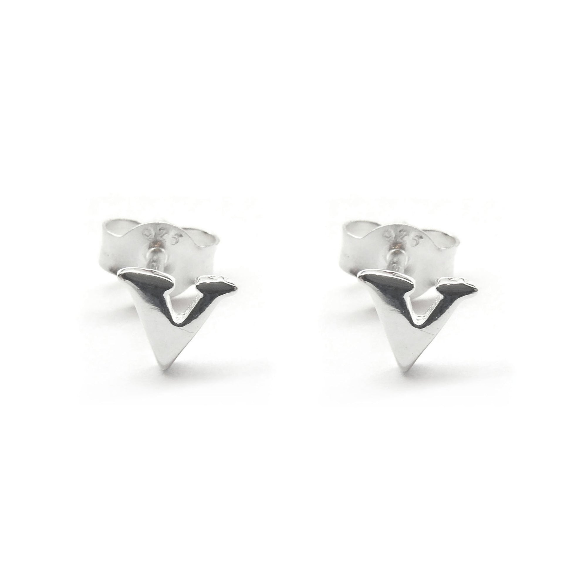 Alphabet Earrings A - Z - Chainless Brain