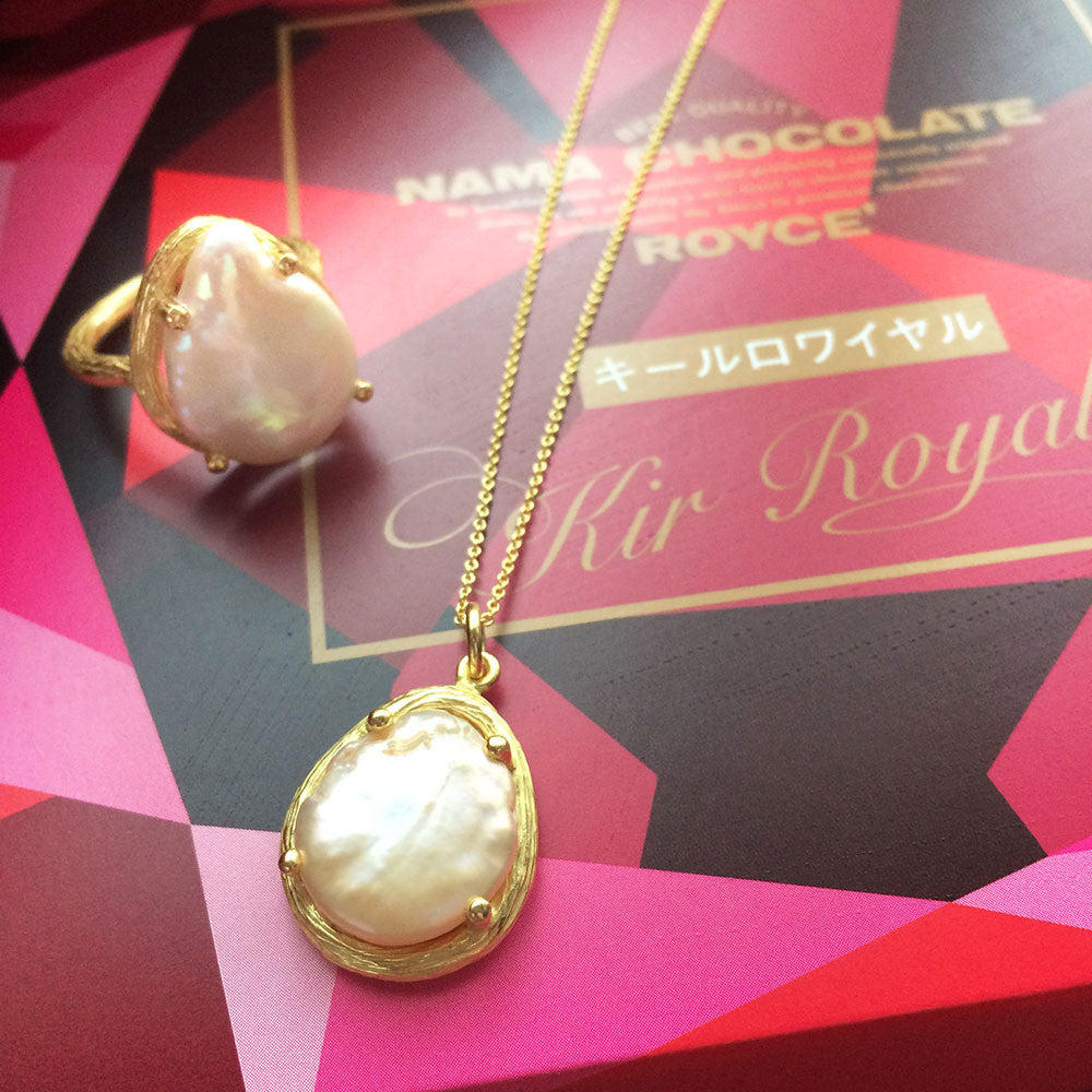 Pearl Necklace (Yellow Gold) - Chainless Brain