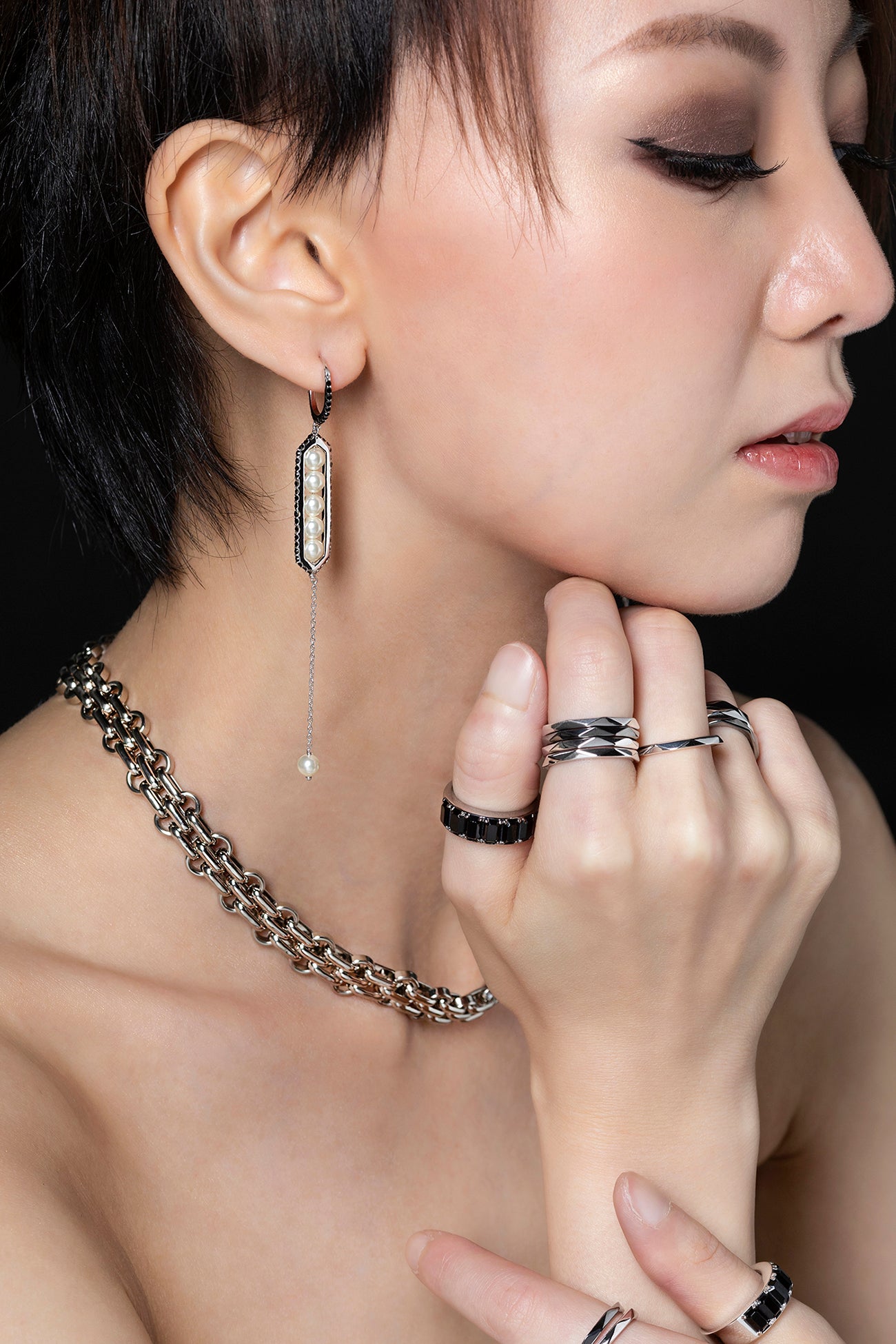 Black Octagon Fancy Ring (Silver) - Chainless Brain