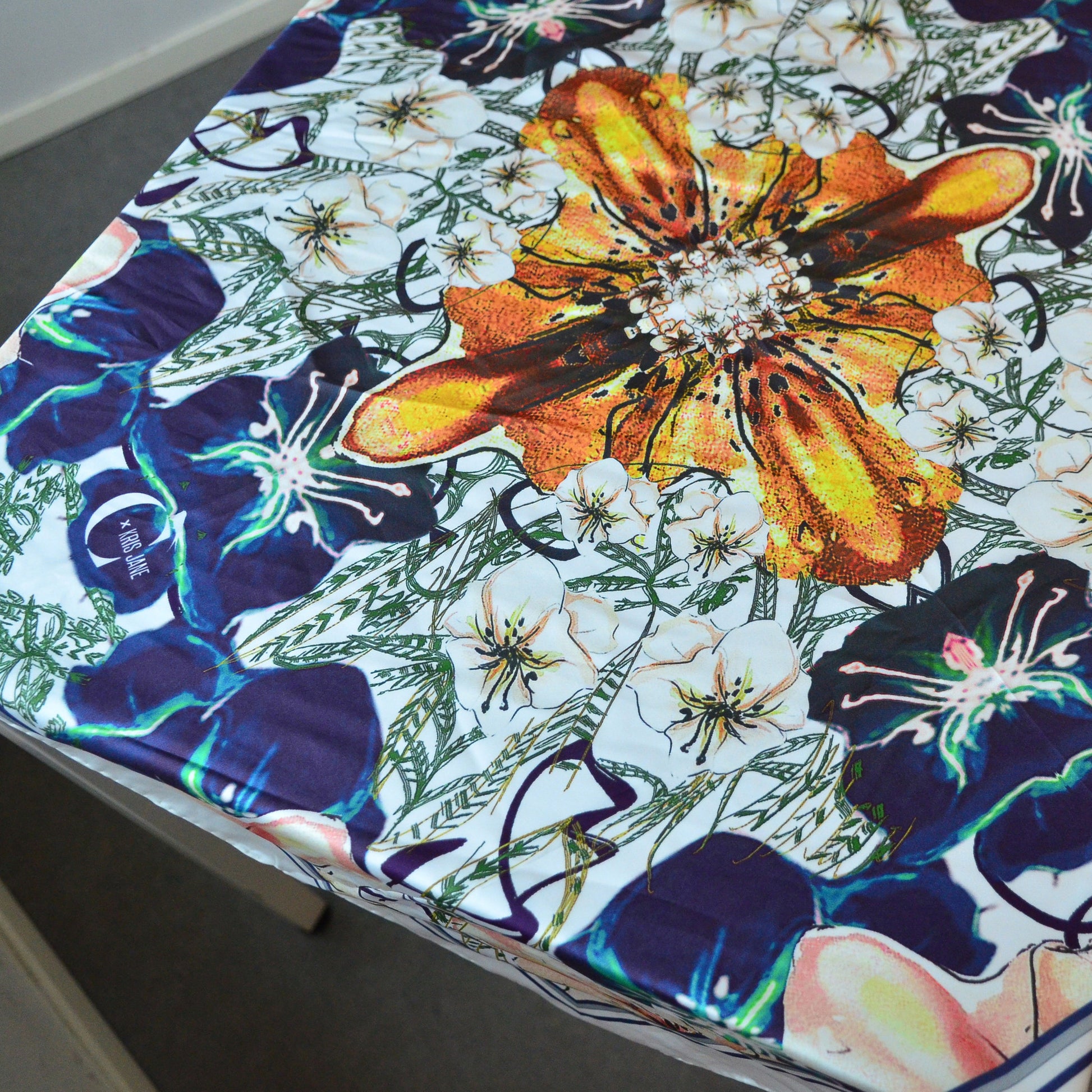 Summer Breeze Scarf - Chainless Brain