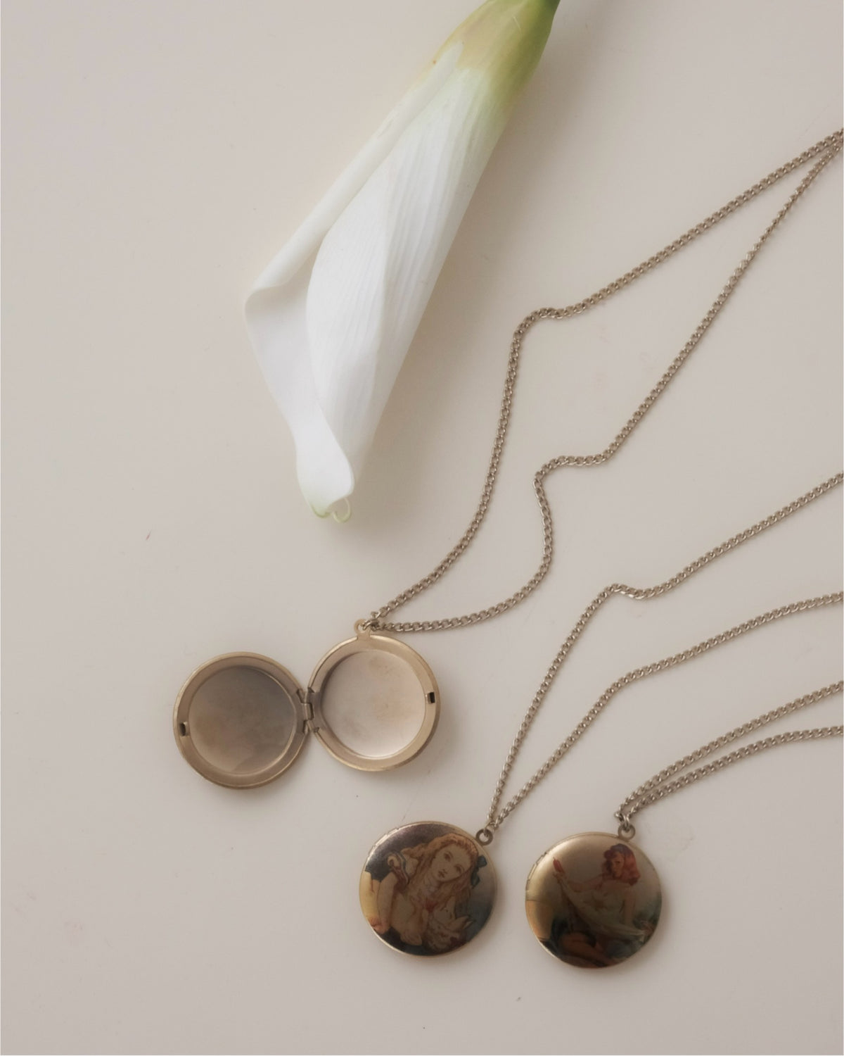 Illustrated Lockets - AELV.CO