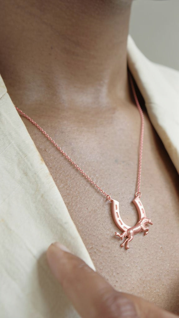 Horseshoe Pendant (Rose Gold) - AELV.CO
