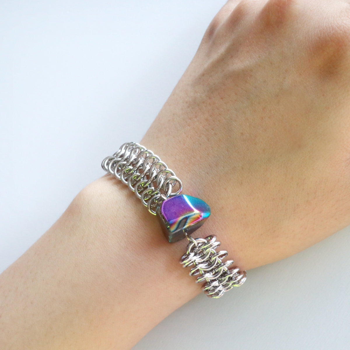 Titanium Aura Quartz Statement Bracelet - Chainless Brain