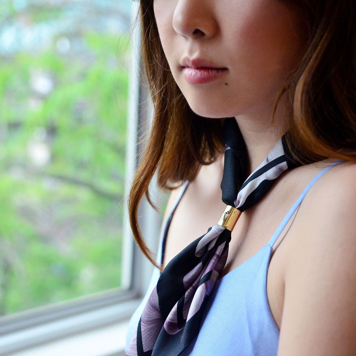 Black Pink Petals Scarf - Chainless Brain