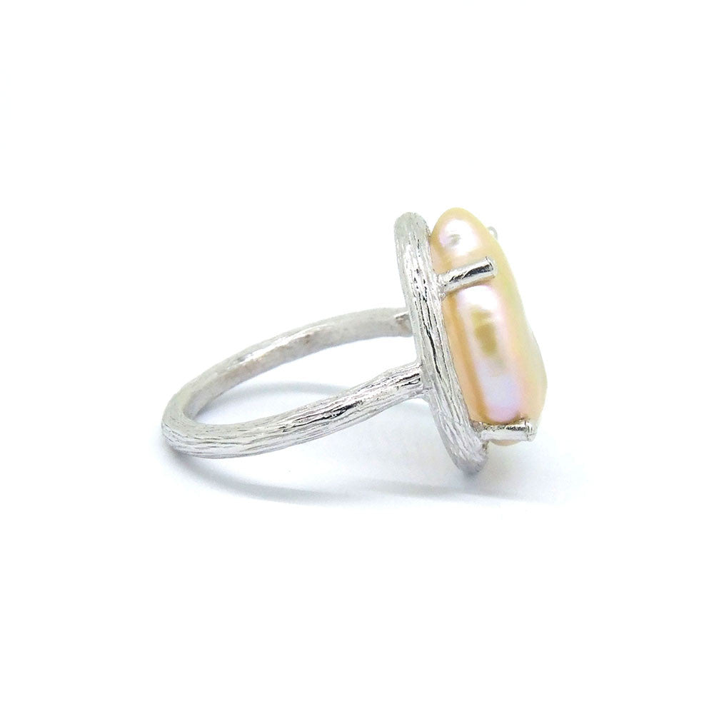 Pearl Ring (Silver) - Chainless Brain